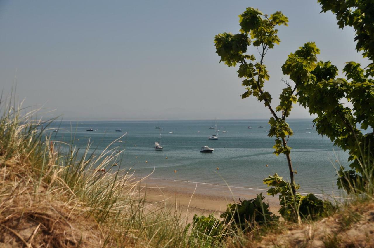 Stunning Beach Front House - Sleeps 6 Pwllheli Exterior foto